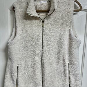 Calvin Klein Women's Cream Sherpa Vest